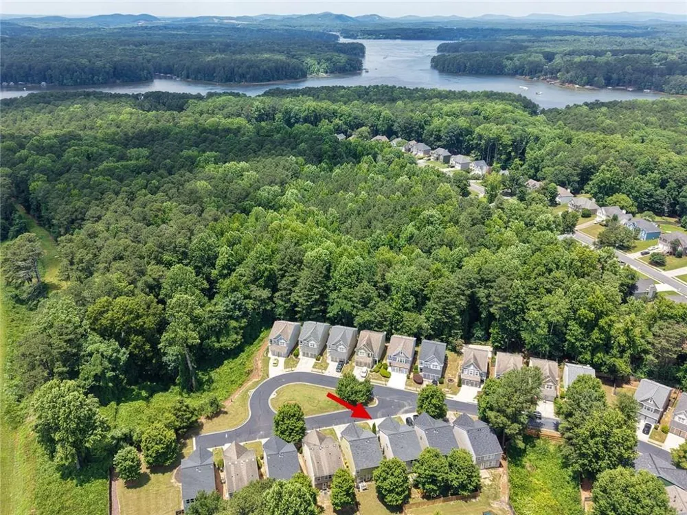 3975 Abernathy Farm Way Acworth, GA 30101