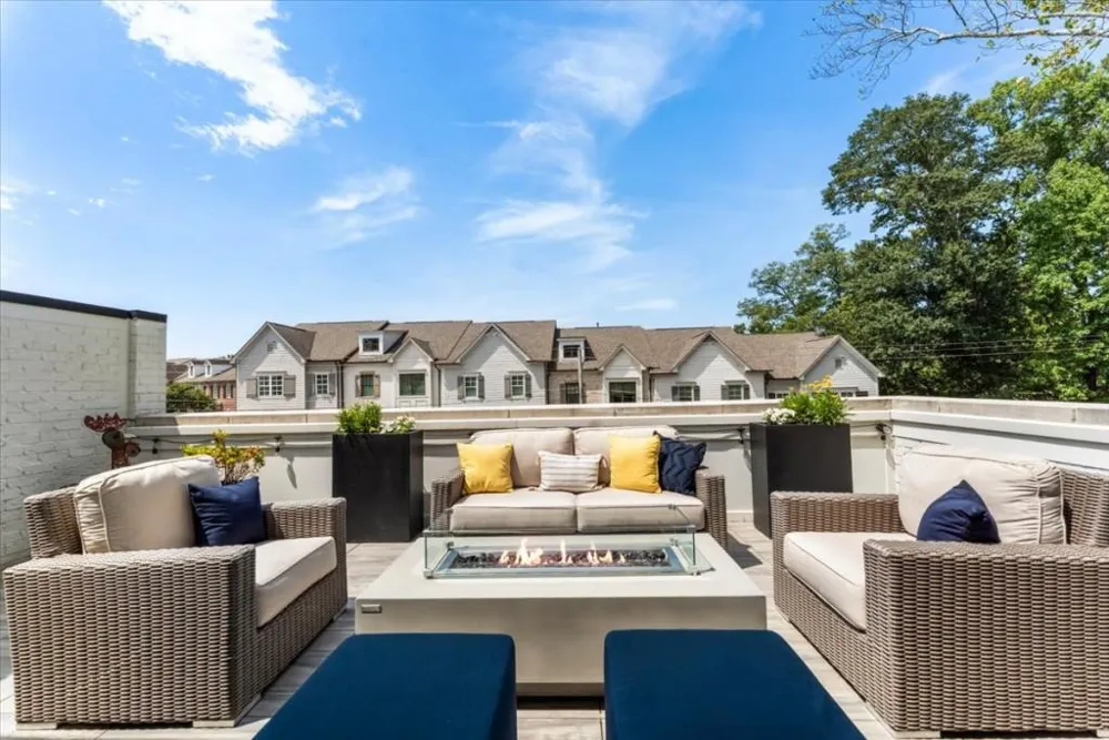 147 Canton Street Alpharetta, GA 30009