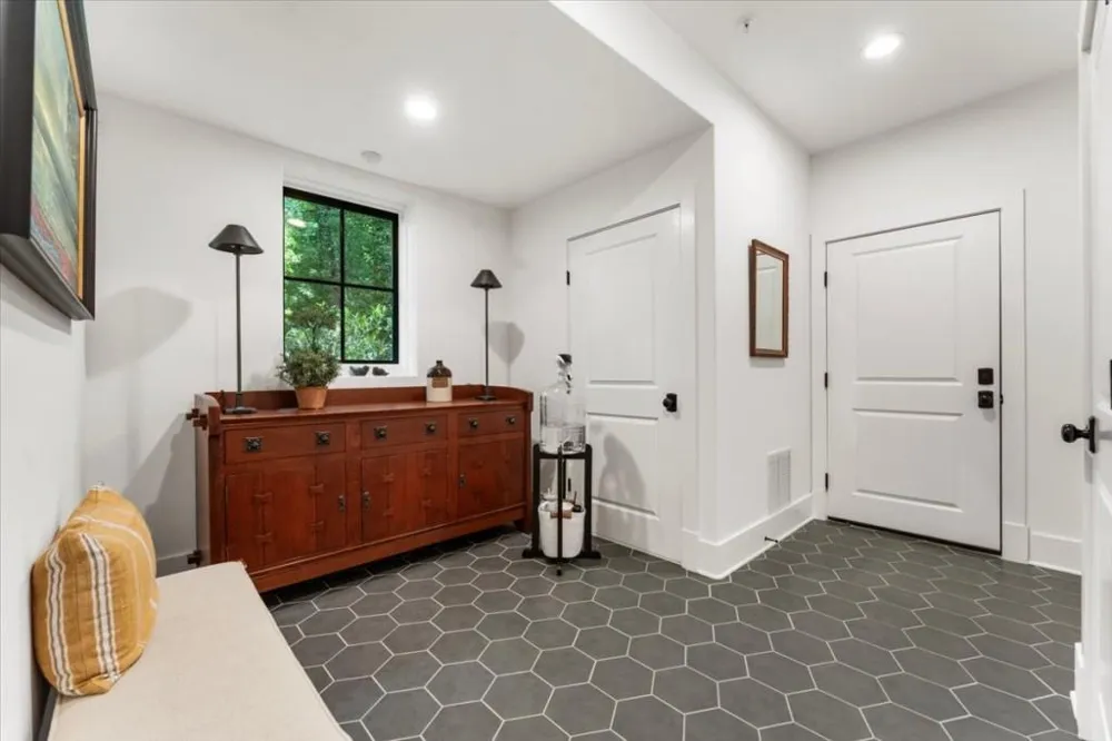 147 Canton Street Alpharetta, GA 30009