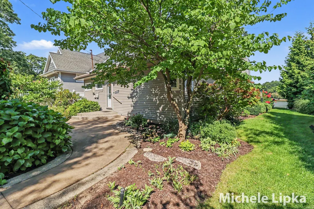 570 Bear Lake Road Muskegon, MI 49445