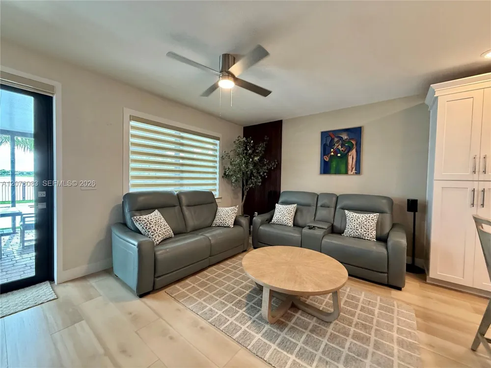 167 SE 24th Ave Homestead, FL 33033