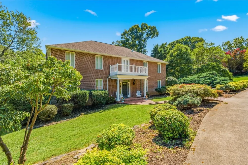 2131 Breckenridge St Athens, TN 37303