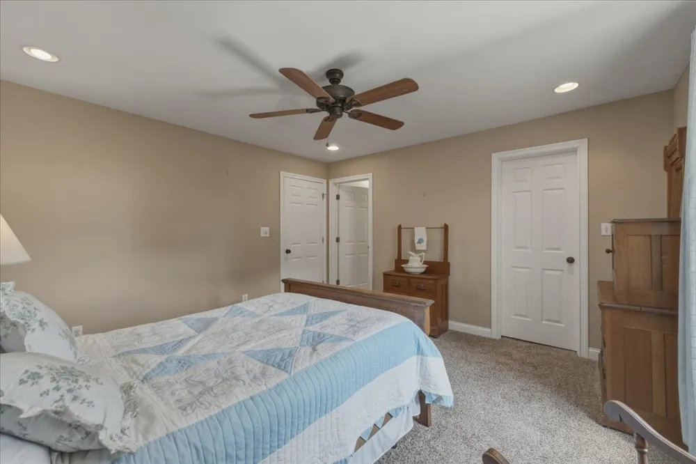 2131 Breckenridge St Athens, TN 37303