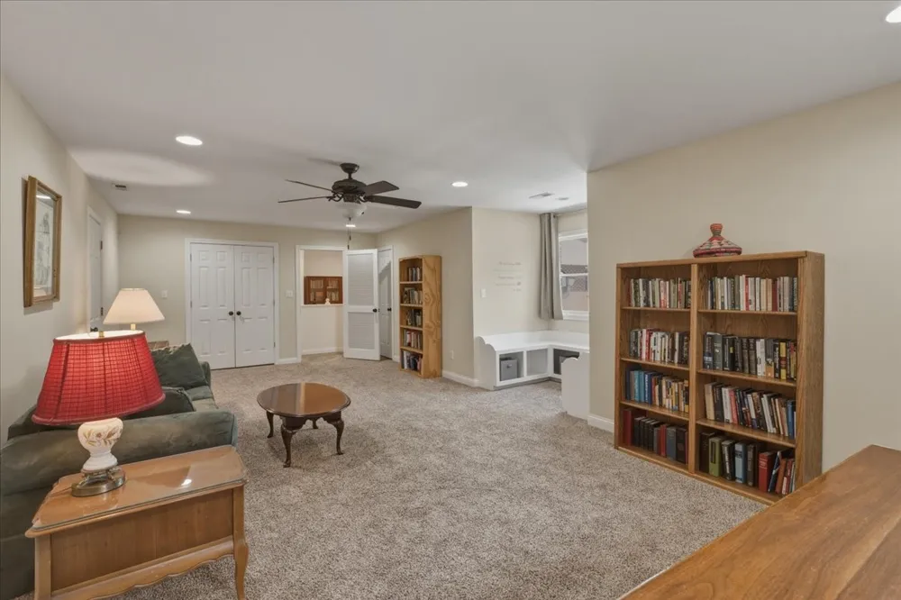 2131 Breckenridge St Athens, TN 37303