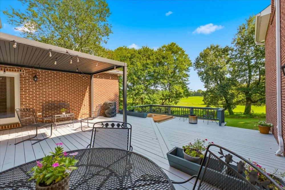 2131 Breckenridge St Athens, TN 37303
