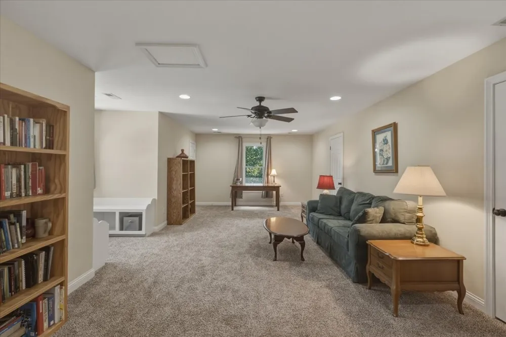 2131 Breckenridge St Athens, TN 37303