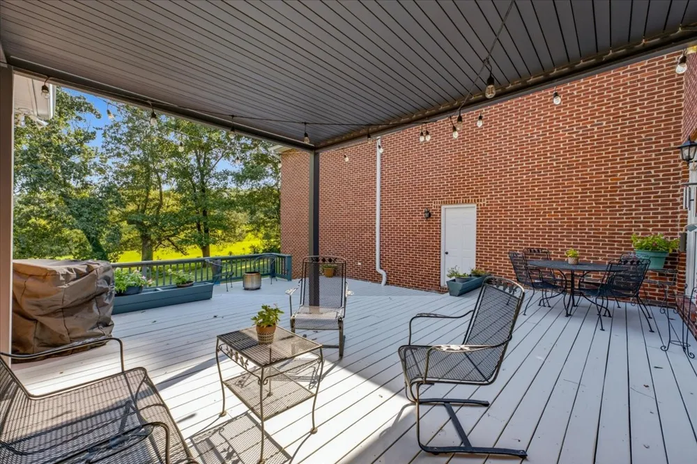 2131 Breckenridge St Athens, TN 37303