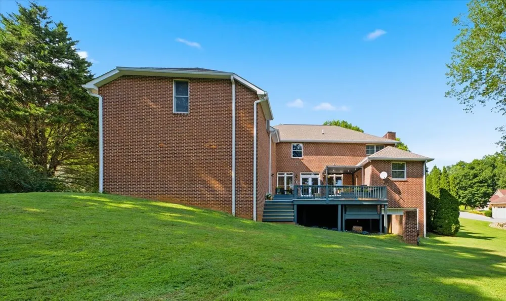 2131 Breckenridge St Athens, TN 37303