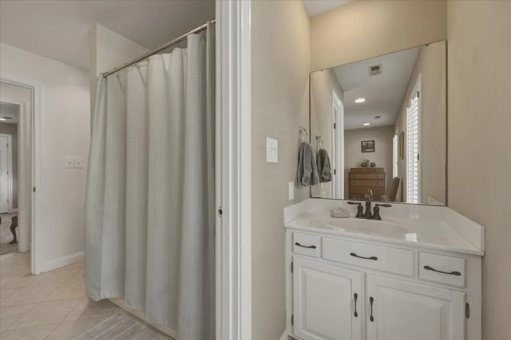 2131 Breckenridge St Athens, TN 37303