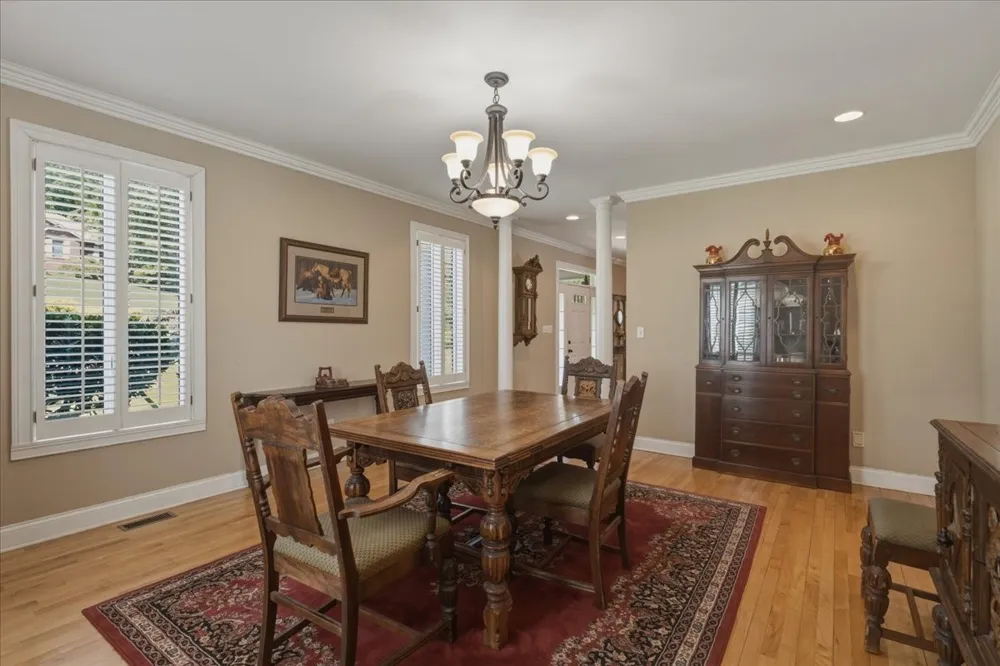 2131 Breckenridge St Athens, TN 37303