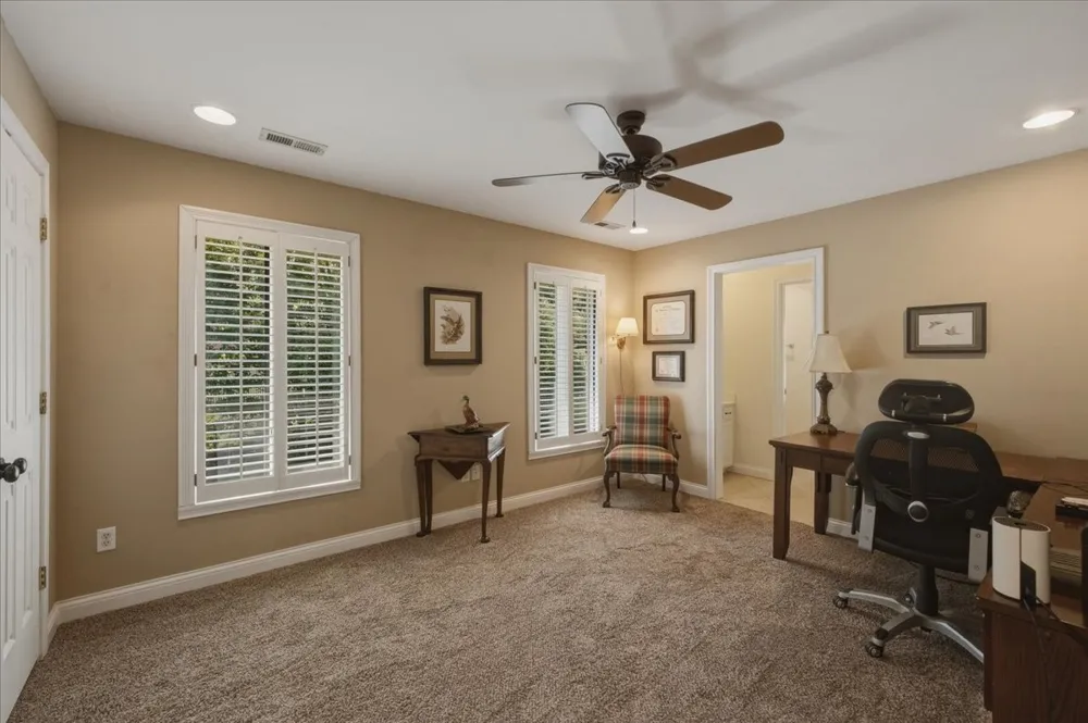 2131 Breckenridge St Athens, TN 37303