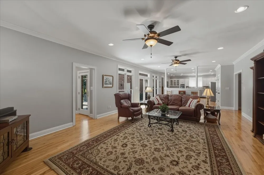 2131 Breckenridge St Athens, TN 37303