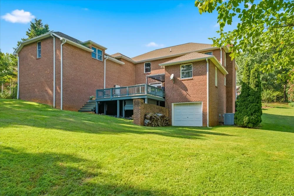 2131 Breckenridge St Athens, TN 37303
