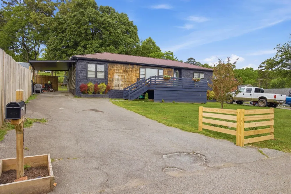 1205 Poole Street Rossville, GA 30741
