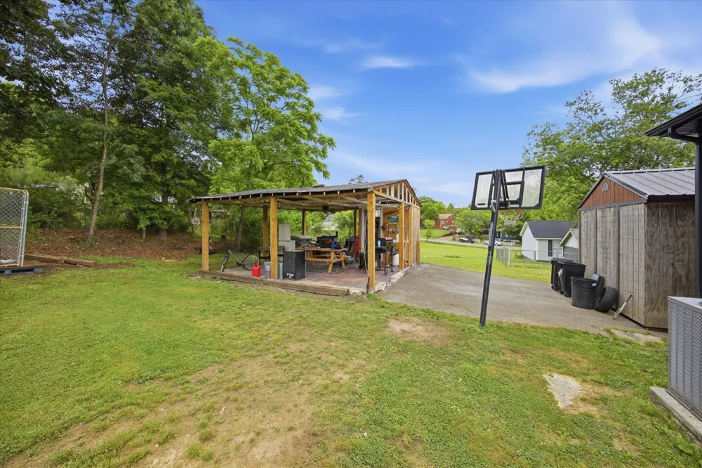 1205 Poole Street Rossville, GA 30741