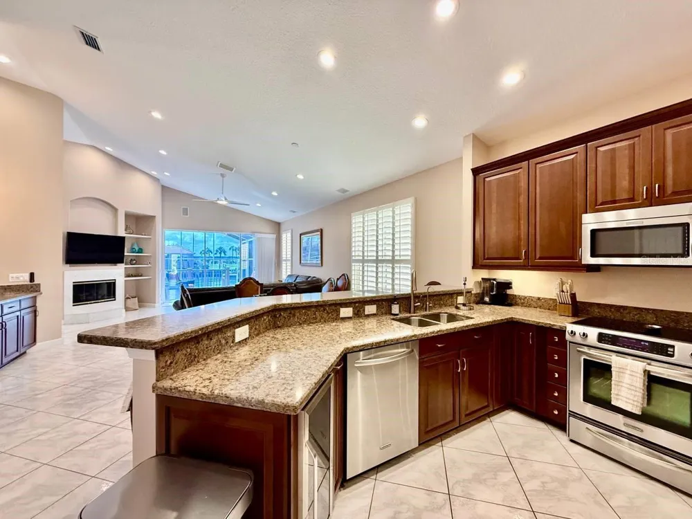 1605 SAND KEY ESTATES COURT Clearwater, FL 33767