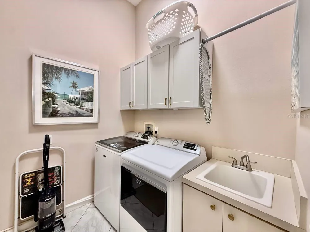 1605 SAND KEY ESTATES COURT Clearwater, FL 33767