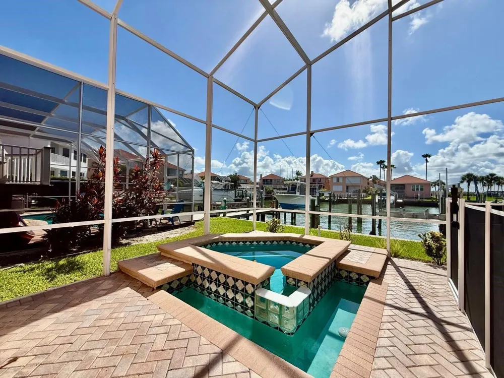 1605 SAND KEY ESTATES COURT Clearwater, FL 33767