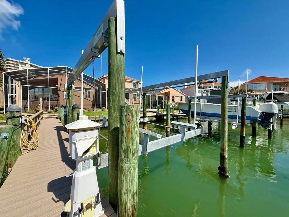 1605 SAND KEY ESTATES COURT Clearwater, FL 33767