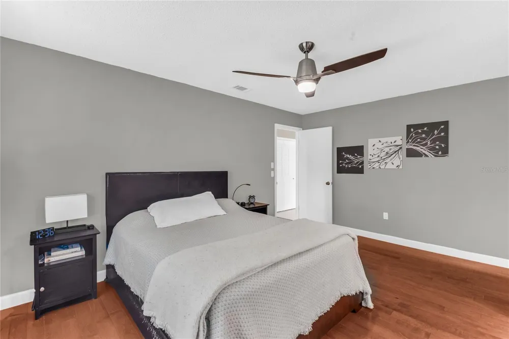 8142 GOLDEN SANDS DRIVE Orlando, FL 32819