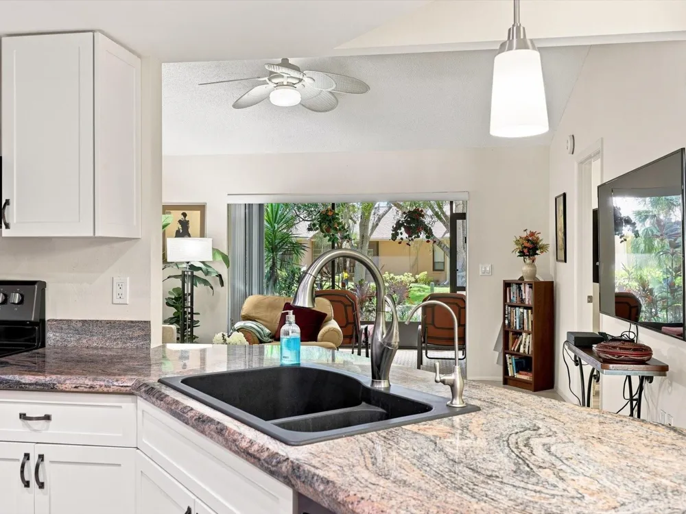 3450 TALLYWOOD LANE #7150 Sarasota, FL 34237