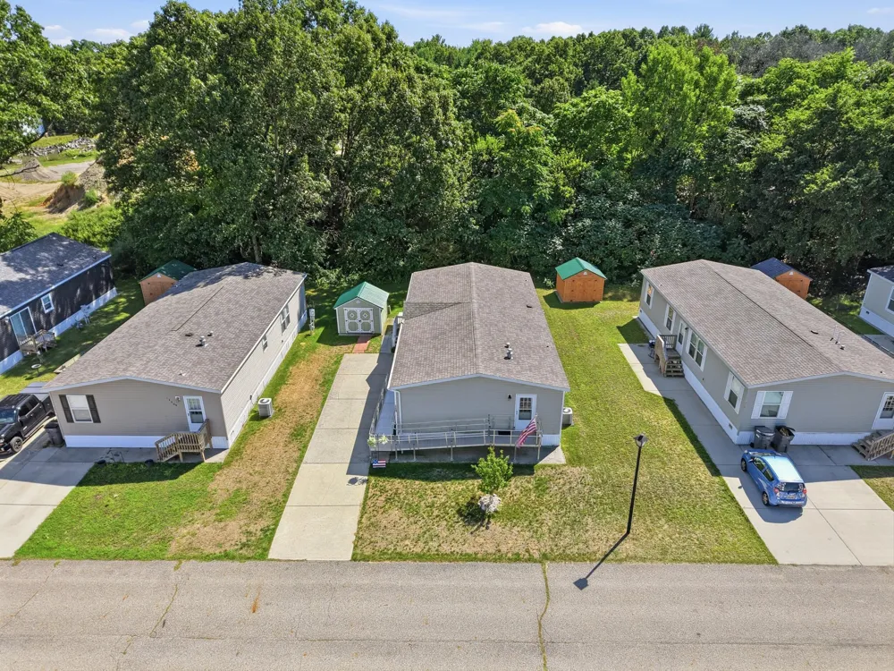 14904 Saint Lawrence Drive Spring Lake, MI 49456