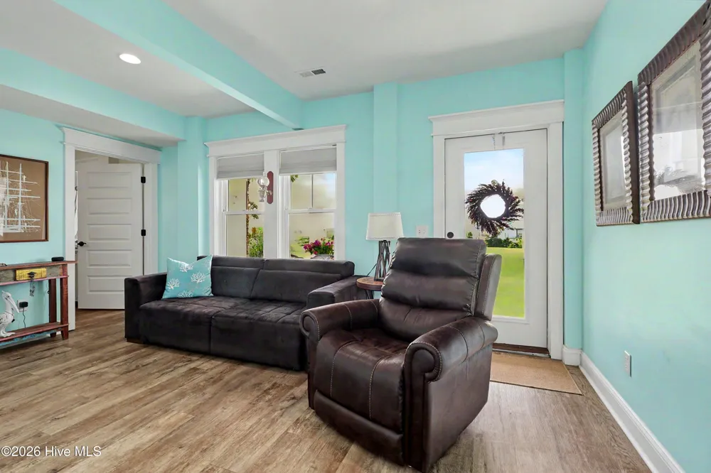 141 Cove Side Lane Hampstead, NC 28443