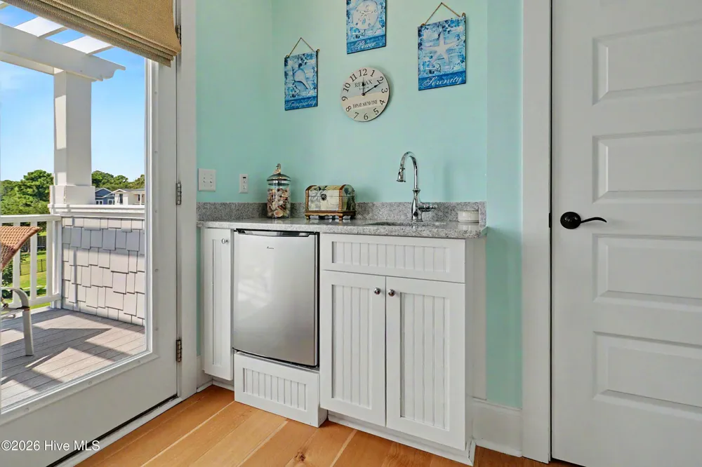 141 Cove Side Lane Hampstead, NC 28443