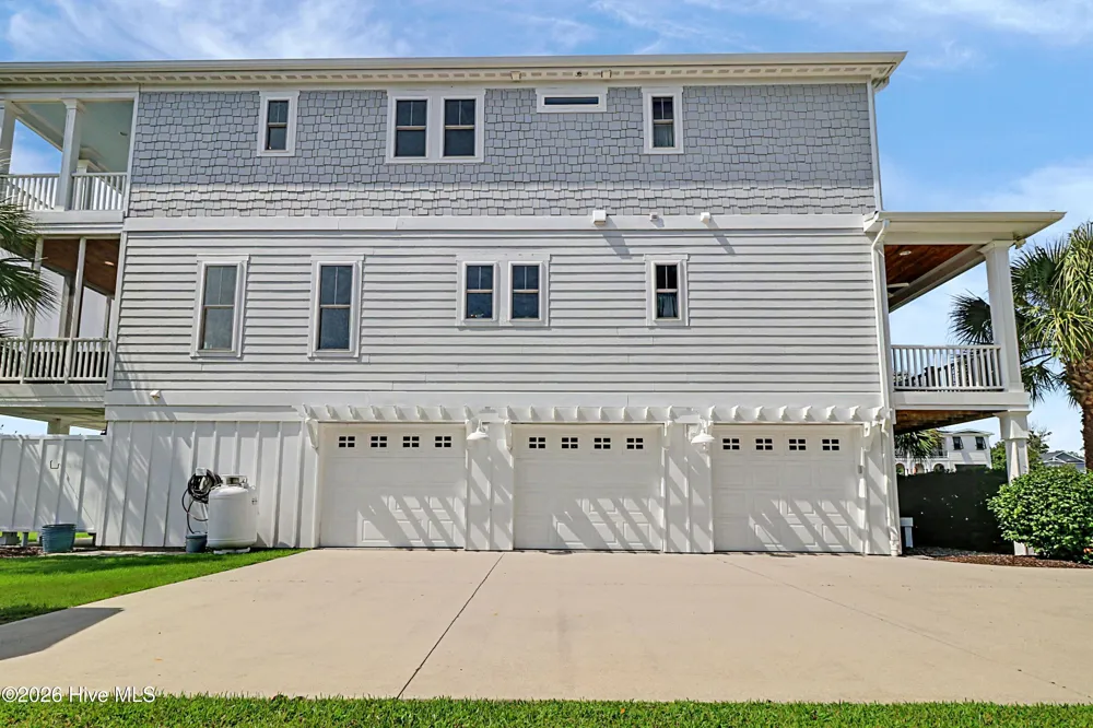 141 Cove Side Lane Hampstead, NC 28443