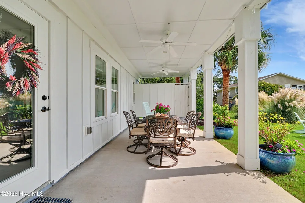 141 Cove Side Lane Hampstead, NC 28443
