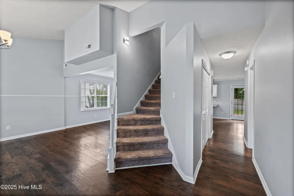 107 Chestnut Court Jacksonville, NC 28546