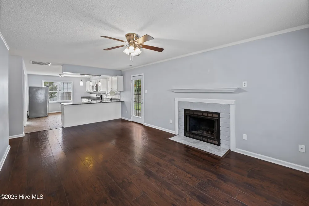 107 Chestnut Court Jacksonville, NC 28546