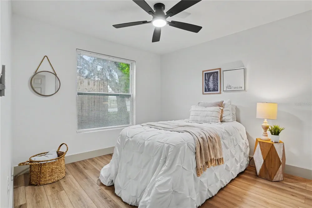11928 TEMPLE CT Seminole, FL 33772