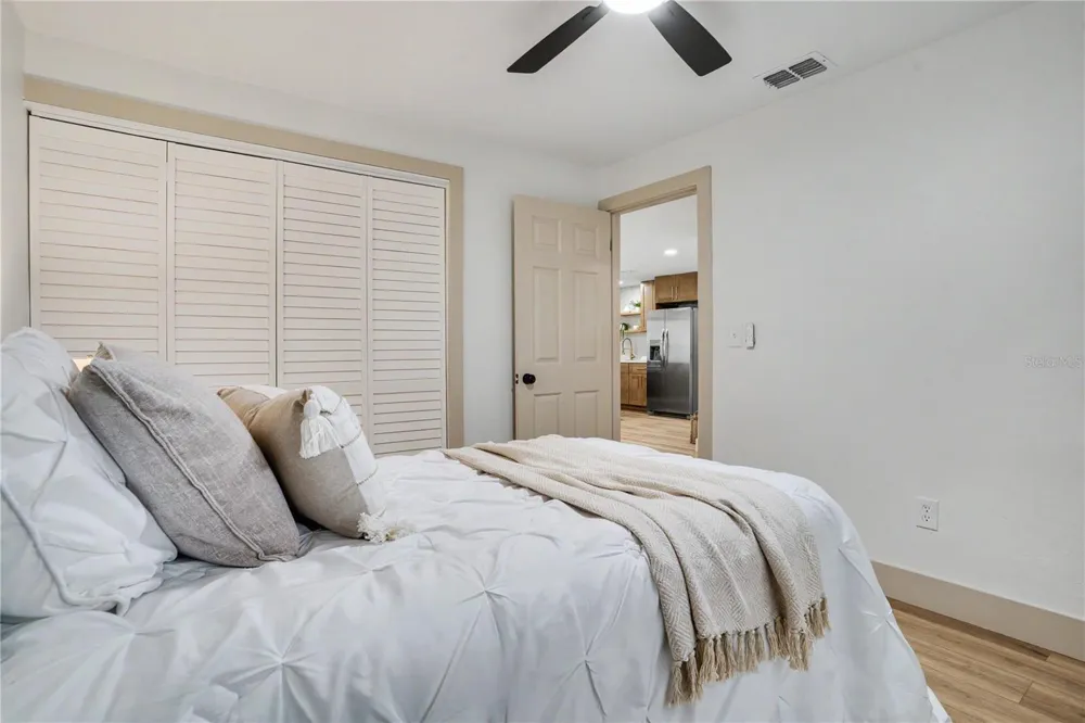 11928 TEMPLE CT Seminole, FL 33772