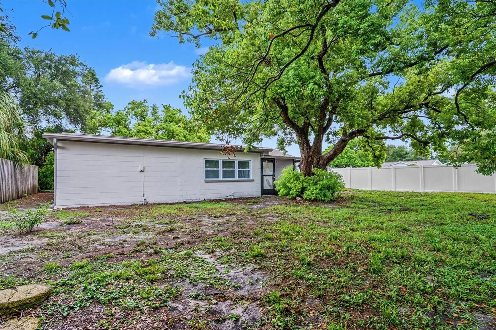 11928 TEMPLE CT Seminole, FL 33772