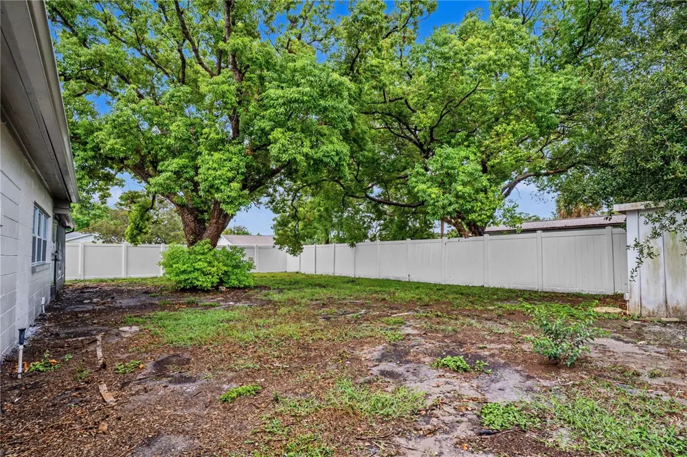 11928 TEMPLE CT Seminole, FL 33772