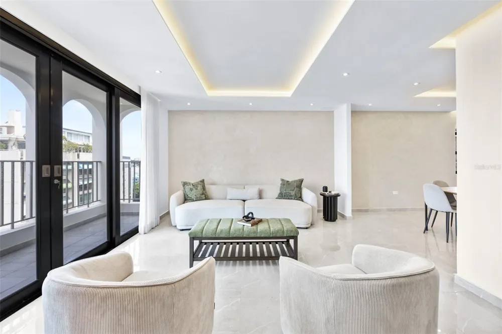 16 CARRION COURT #103 San Juan, PR 00911