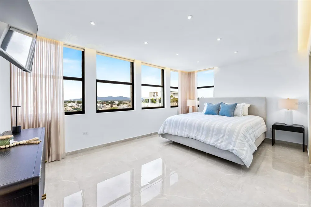 16 CARRION COURT #103 San Juan, PR 00911