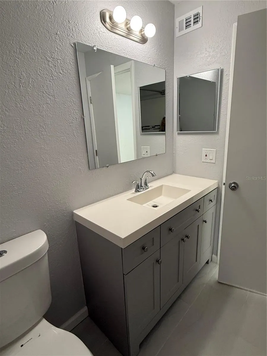 3001 58TH AVENUE S #613 St Petersburg, FL 33712