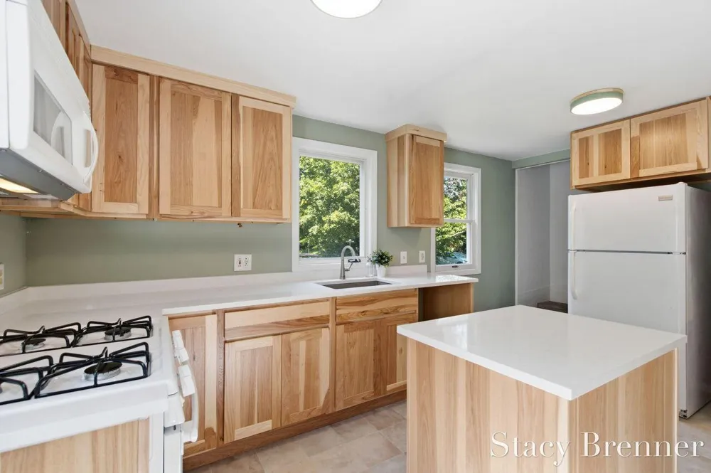 308 4th Street Allegan, MI 49010