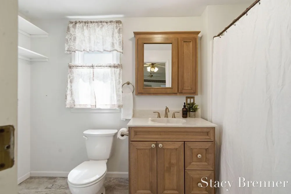 308 4th Street Allegan, MI 49010