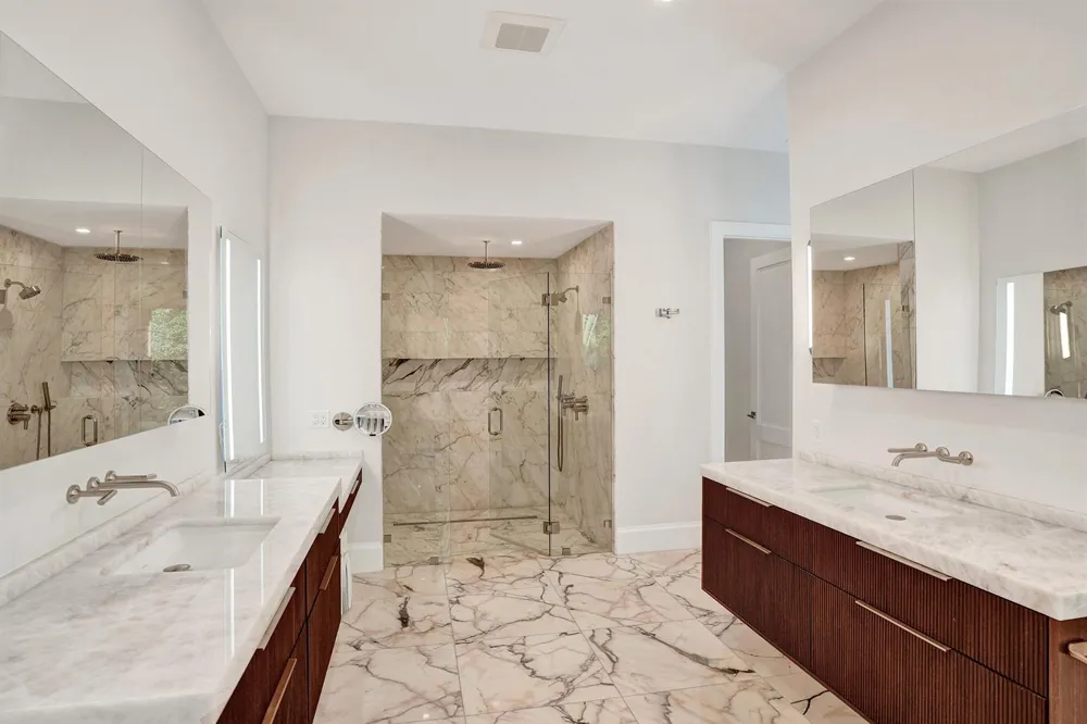 7 Tahoe Lane Sea Ranch Lakes, FL 33308