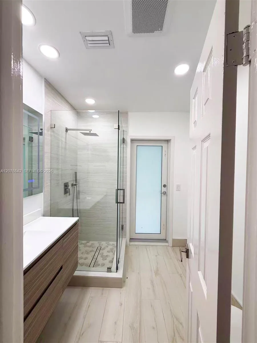 1520 Miller Rd #. Coral Gables, FL 33146
