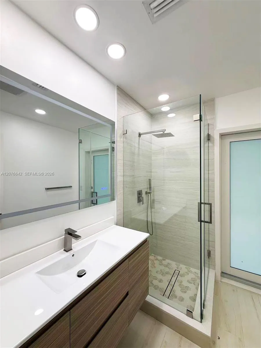 1520 Miller Rd #. Coral Gables, FL 33146