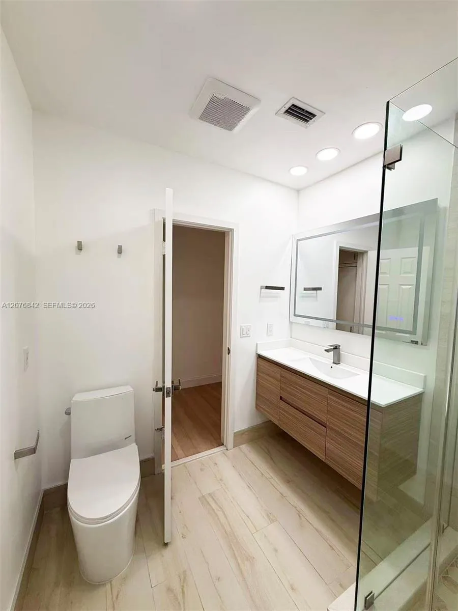 1520 Miller Rd #. Coral Gables, FL 33146