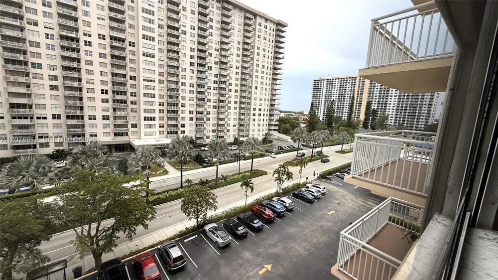 251 174th St #608 Sunny Isles Beach, FL 33160