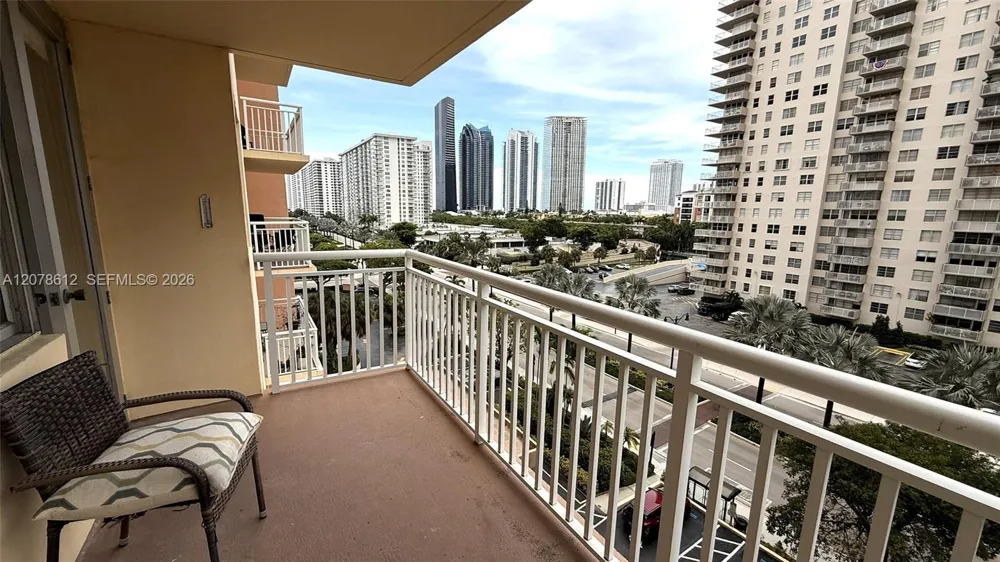 251 174th St #608 Sunny Isles Beach, FL 33160