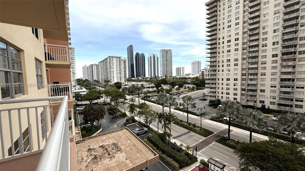251 174th St #608 Sunny Isles Beach, FL 33160