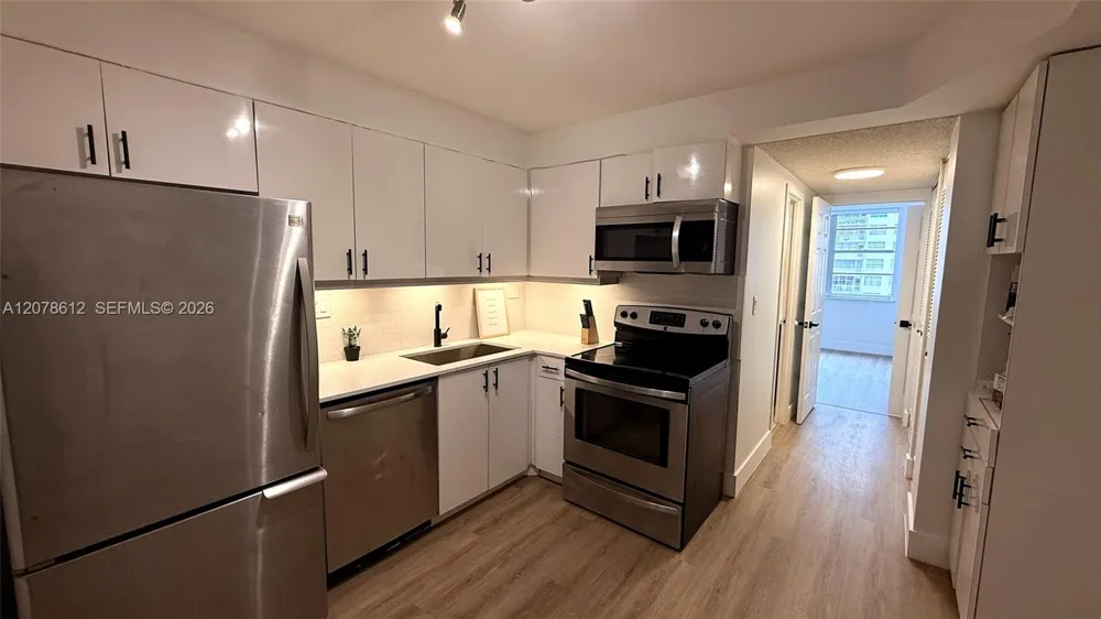 251 174th St #608 Sunny Isles Beach, FL 33160