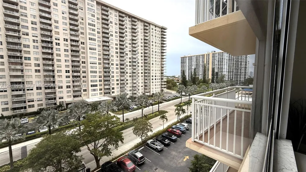 251 174th St #608 Sunny Isles Beach, FL 33160